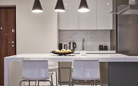 Charitos Iχ, Chic N Modern 2Bd Apt