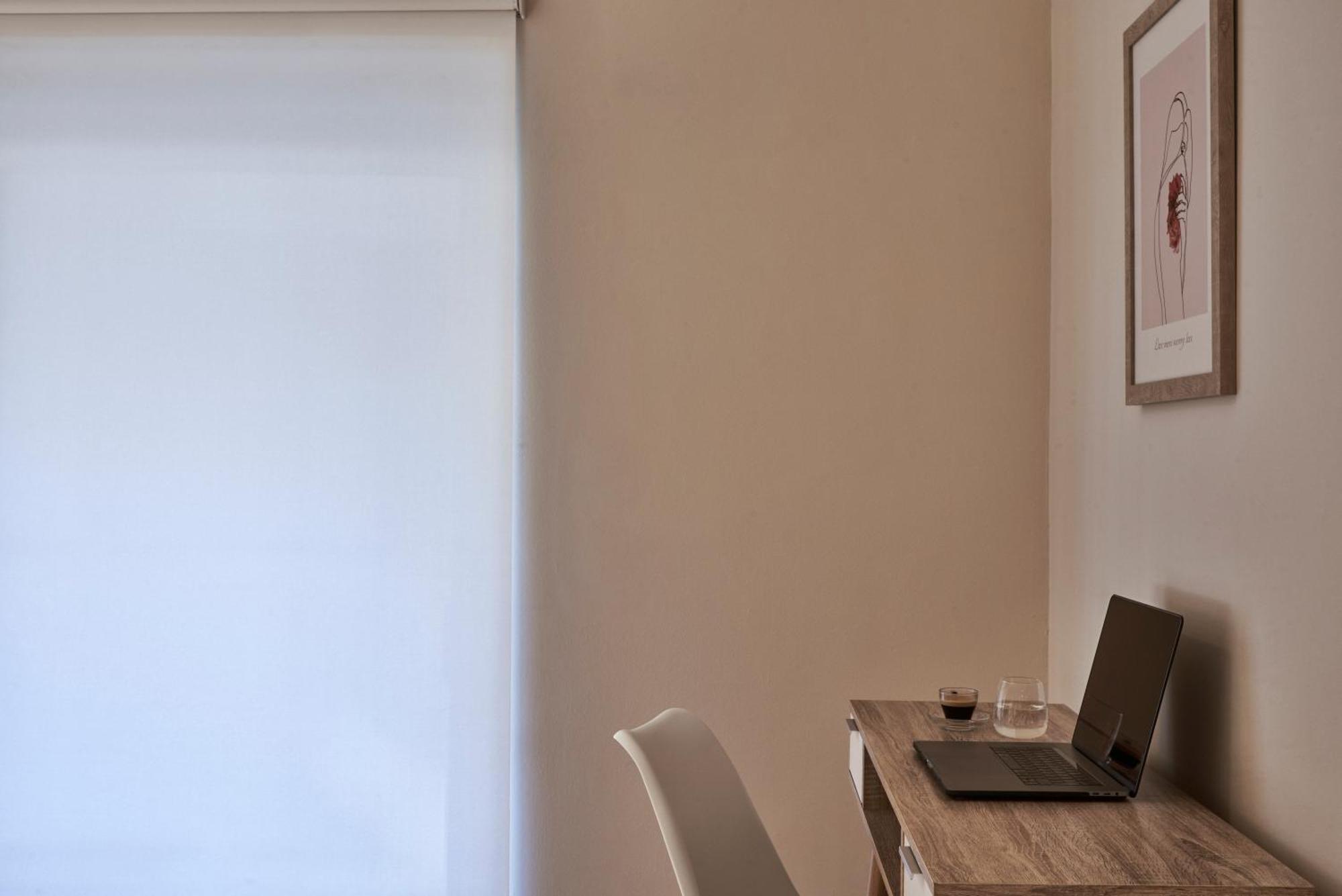 אתונה Charitos Iχ, Chic N Modern 2Bd Apt מראה חיצוני תמונה