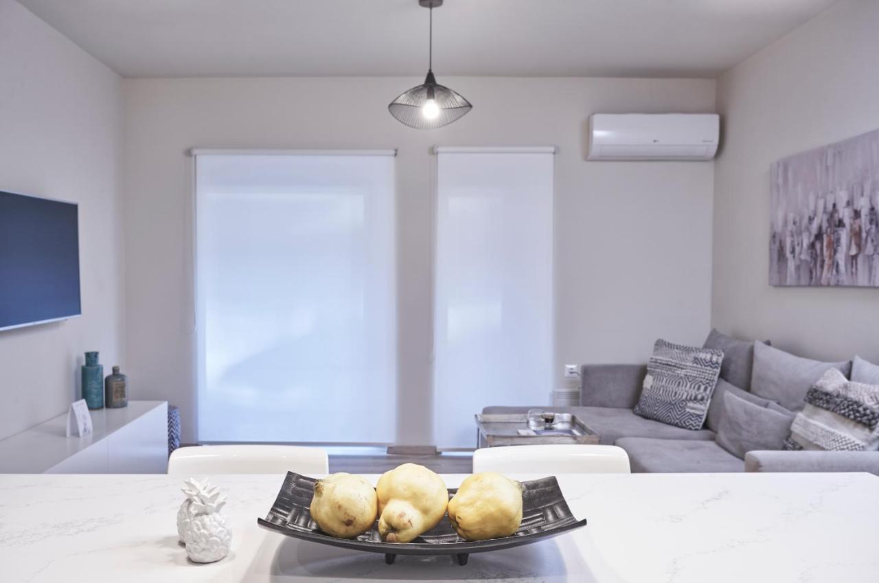 אתונה Charitos Iχ, Chic N Modern 2Bd Apt מראה חיצוני תמונה