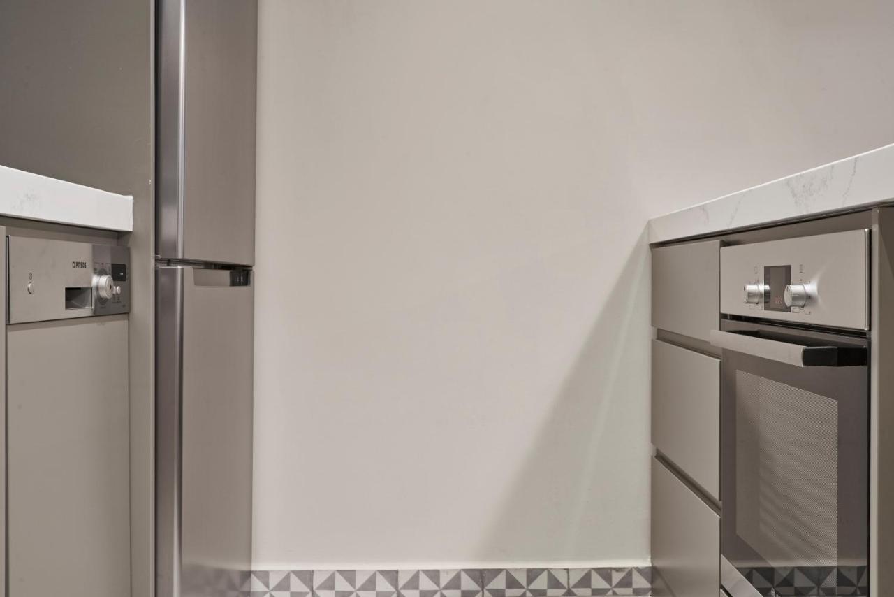 אתונה Charitos Iχ, Chic N Modern 2Bd Apt מראה חיצוני תמונה